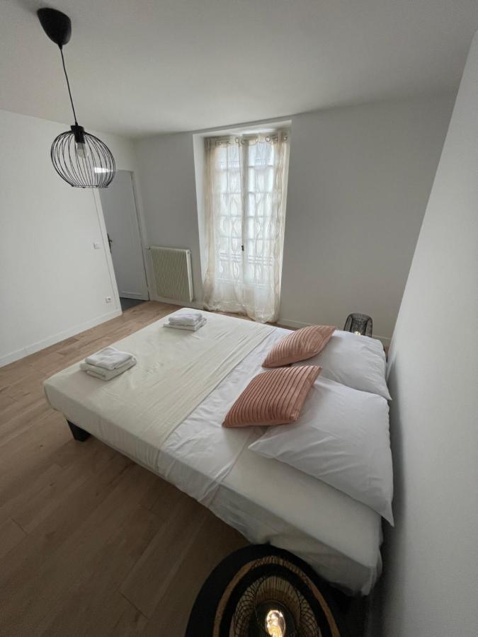 Appartement Coeur De Blois /Heart Of The City Exteriör bild